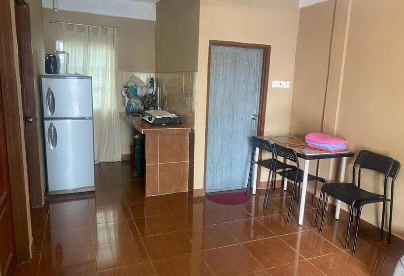 هتل Oyo 90910 Homestay D Lalang Inn