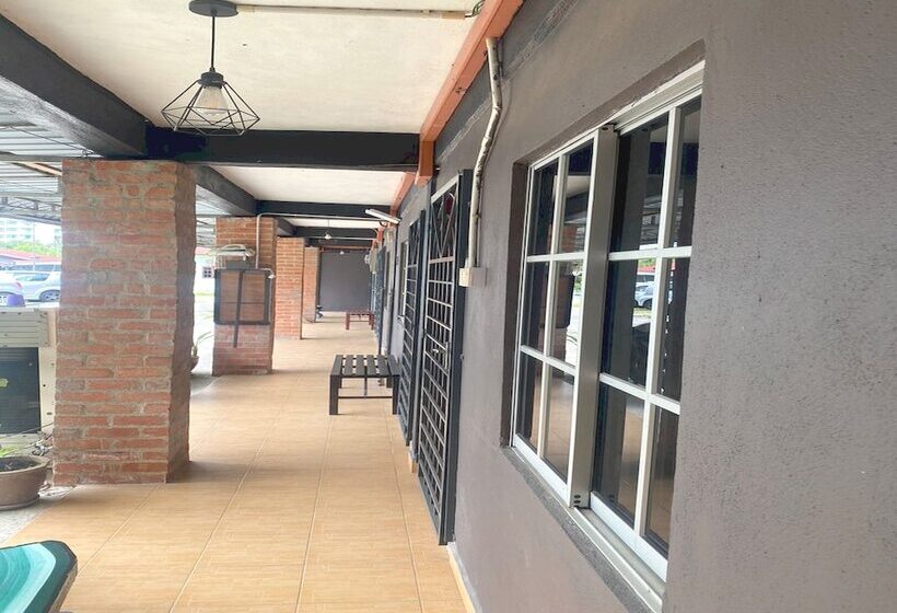 هتل Oyo 90910 Homestay D Lalang Inn