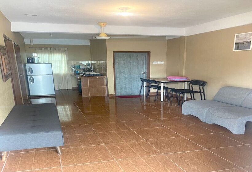 هتل Oyo 90910 Homestay D Lalang Inn