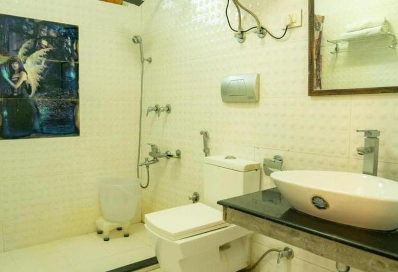 Отель Oyo Banka Guest House