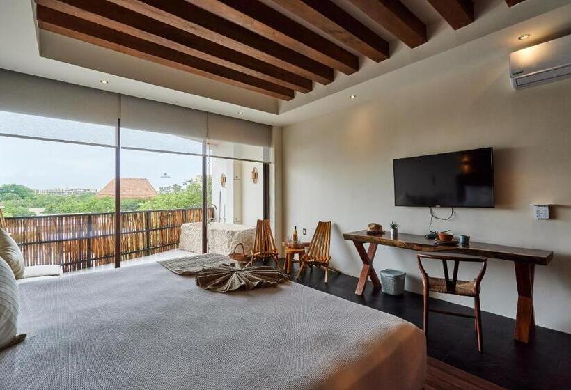 هتل Stylish Studio With Exclusive Amenities, Private Balcony With Bathtub, Shared Swimming Pool And Spa
