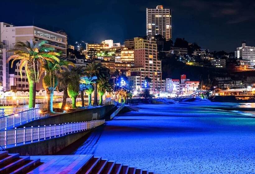 هتل The Moon Atami