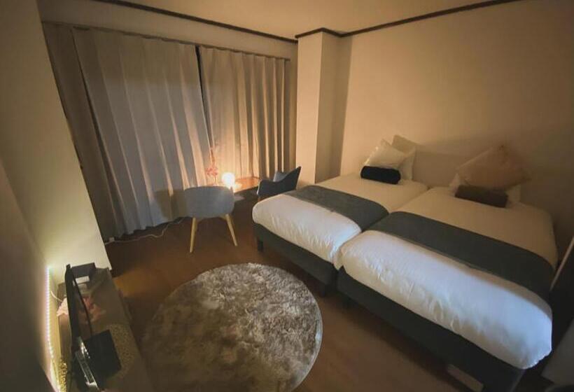 هتل The Moon Atami