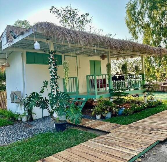 Peang Tara Cafe & Resort