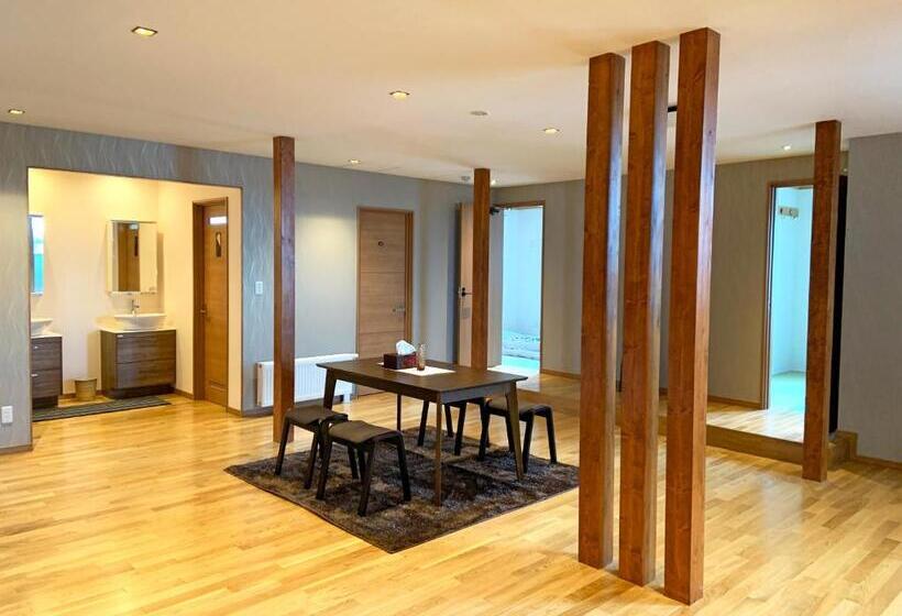 膳宿费 White House Onsen Guesthouse