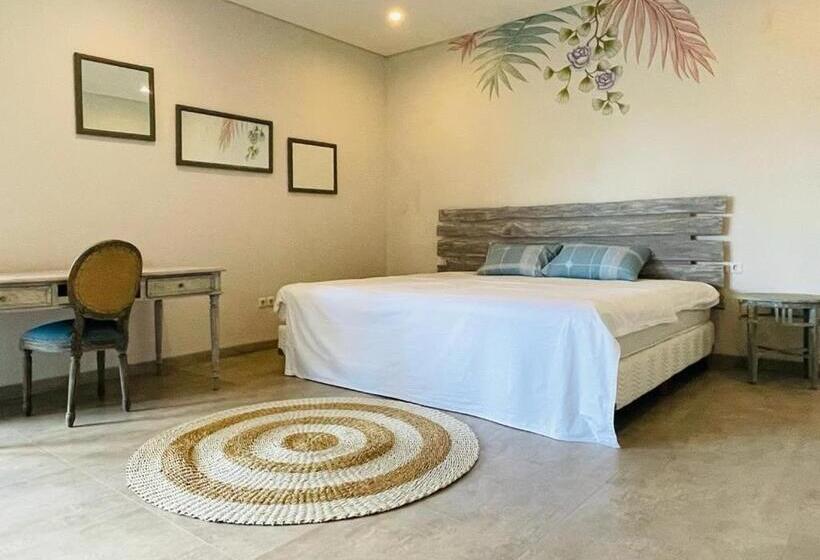 Pensão Jardin House