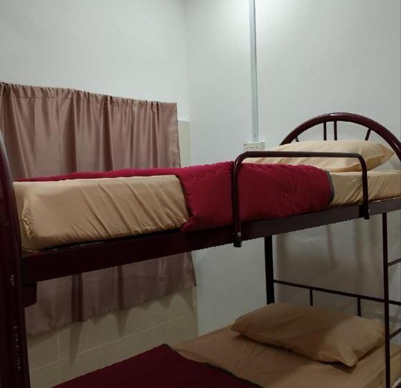پانسیون Lawer Guesthouse
