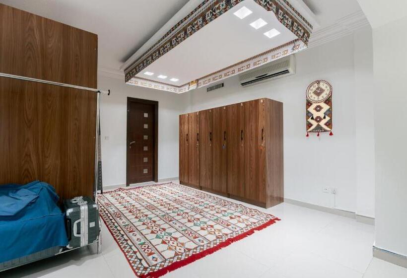 Sands Inn Hostel