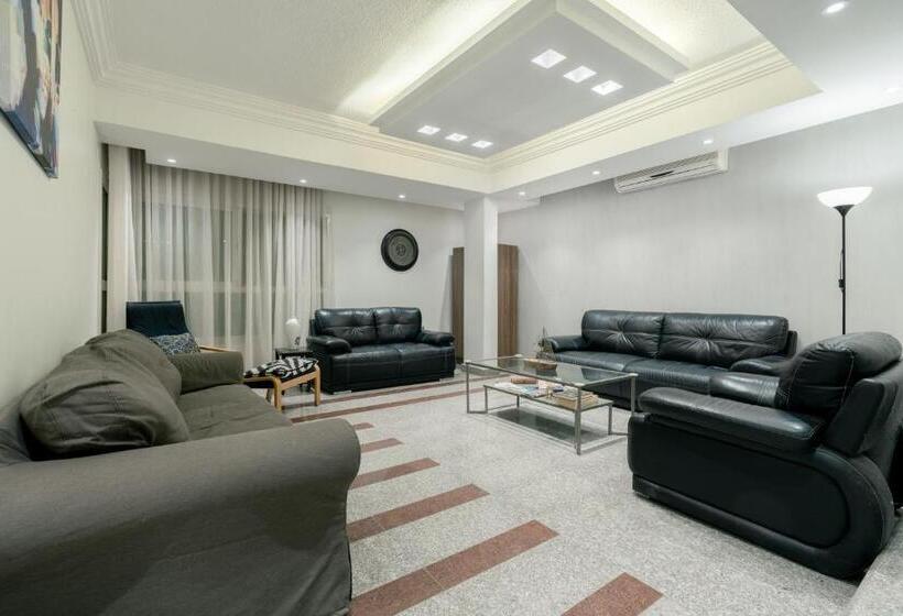 Sands Inn Hostel