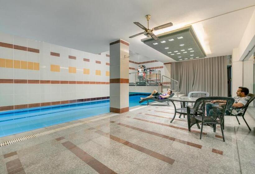 Sands Inn Hostel