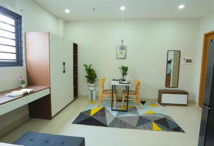Urban Home 01
