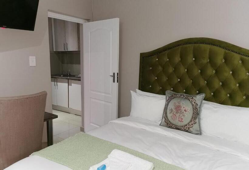 18 On Kuruman B&b