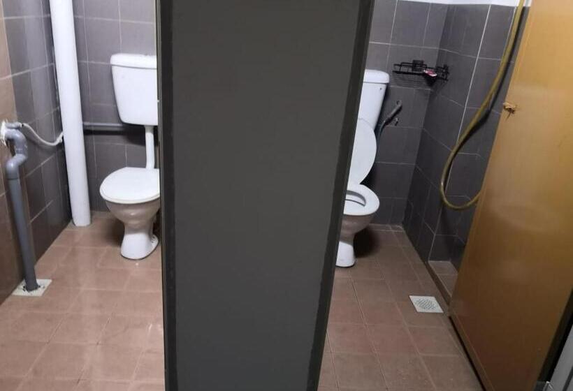 فندق صغير Bilik Bajet Bds