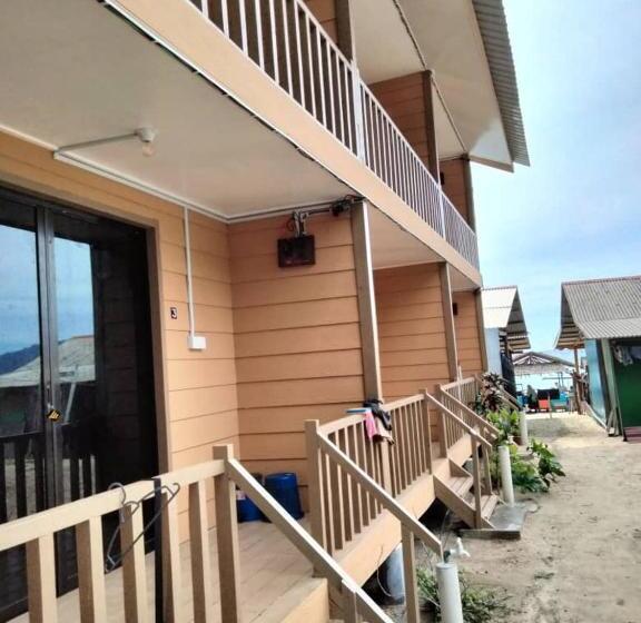 هاستل Oceanboys Inn