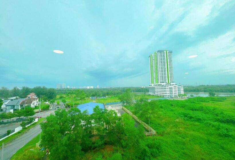 旅馆 X Puteri Square