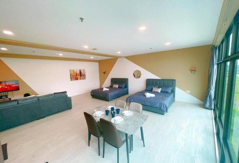 旅馆 X Puteri Square