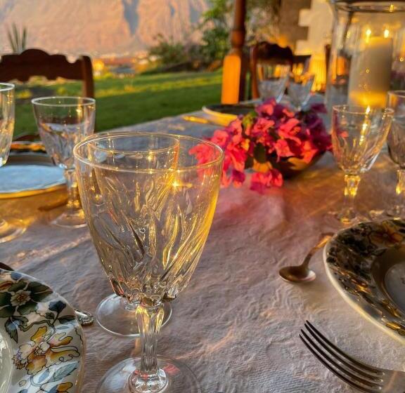 تختخواب و صبحانه La Rayuela Suites