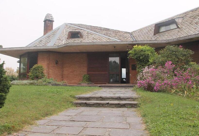 مبيت وإفطار Villa Inella