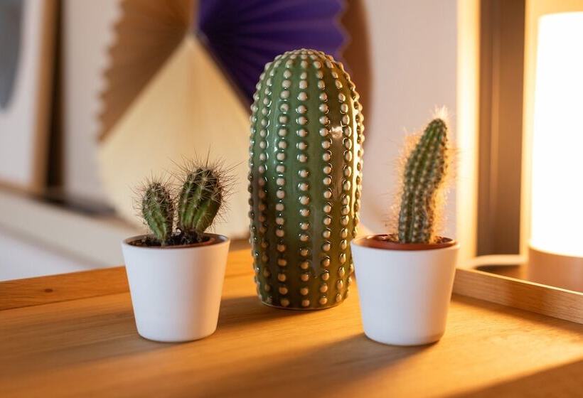 Отель Ariv Apartments Zug