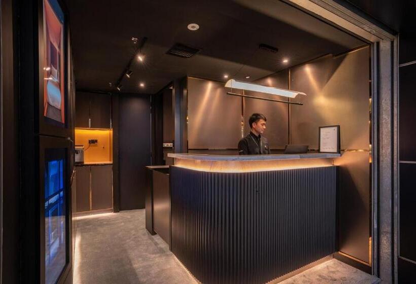 هتل کپسول Capsule Transit Sleep Lounge Klia T1   Landside
