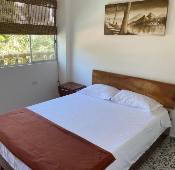 هتل Hostal Los Arhuacos