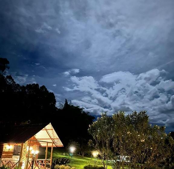 فندق Riverside La Masía Eco
