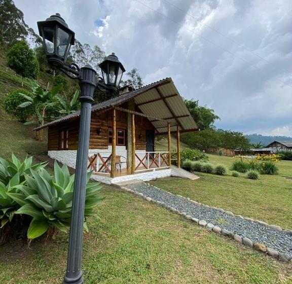 فندق Riverside La Masía Eco