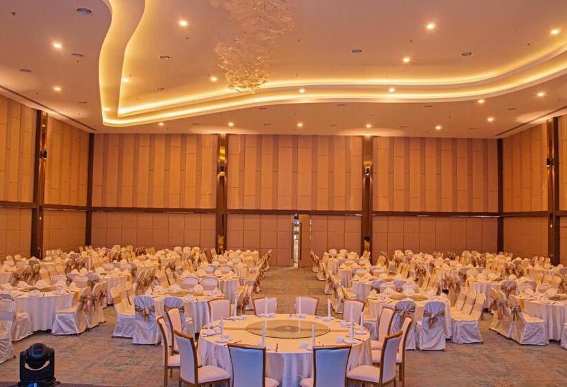 هتل Theatre