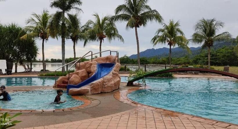 酒店 Villa Dalam Laut 530