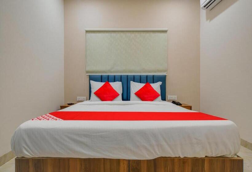 Oyo Hotel Bliss Stay