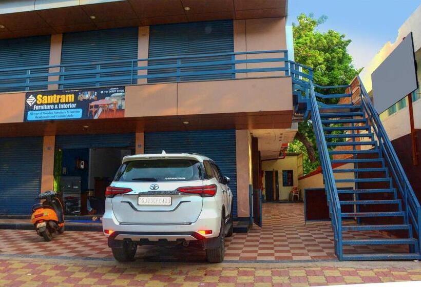Oyo Hotel Good Luck