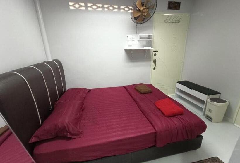 بنسيون Roomstay Nimaza Bilik 2