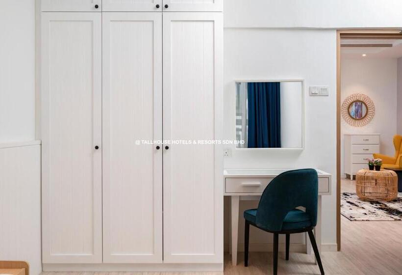 Tallhouse Apartment