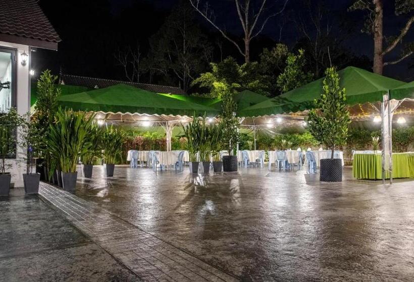 Villa Renai Resort