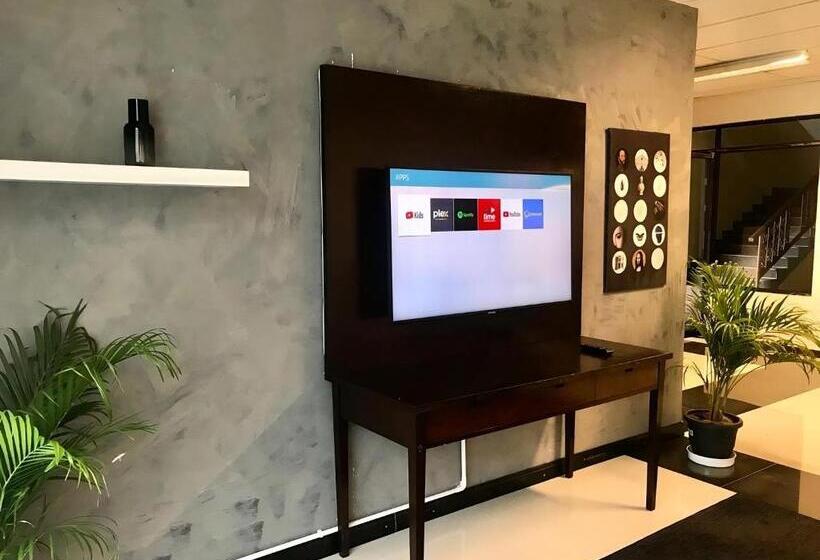 فندق صغير Rhu Dormitory