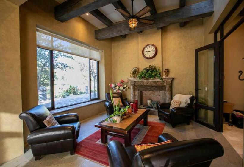 ベッドアンドブレックファースト San Gimignano Club De Golf Las Ventanas