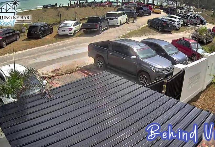 호텔 Beruntung Ke Bari Resort @ Pantai Penarik