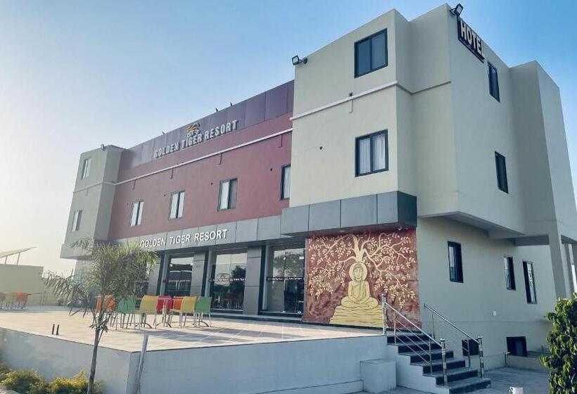 فندق Oyo Golden Tiger Resort