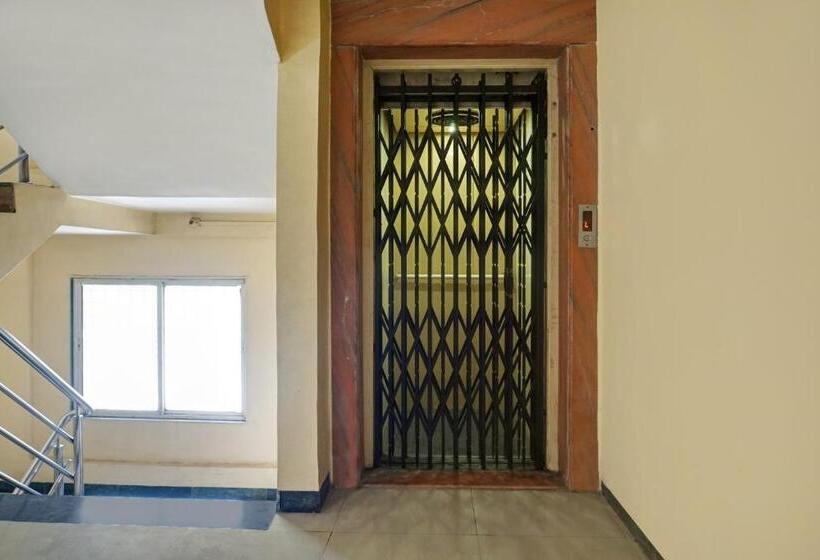 בית מלון כפרי Oyo Sharanbasweshwar Executive Lodge