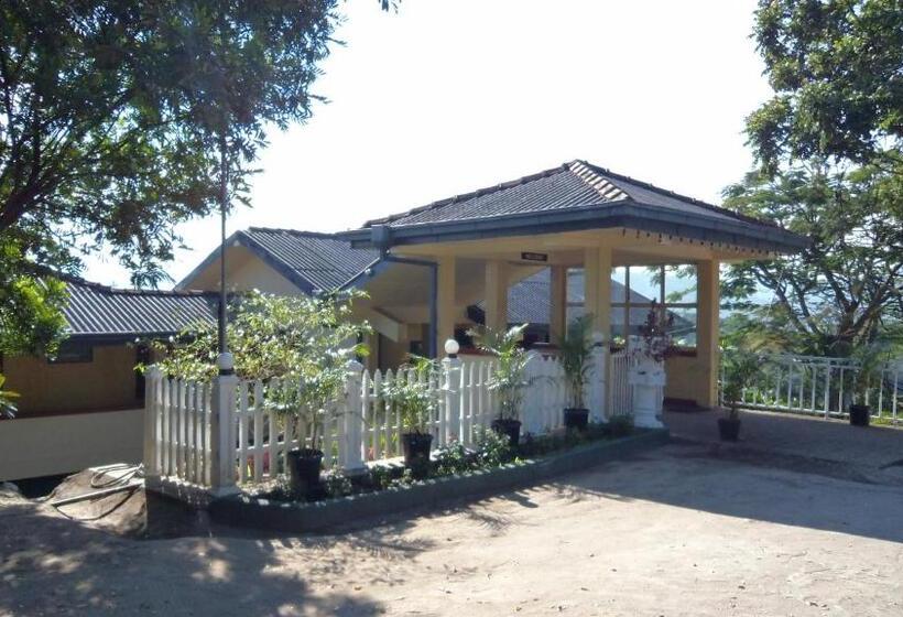 هتل Rest House Teldeniya