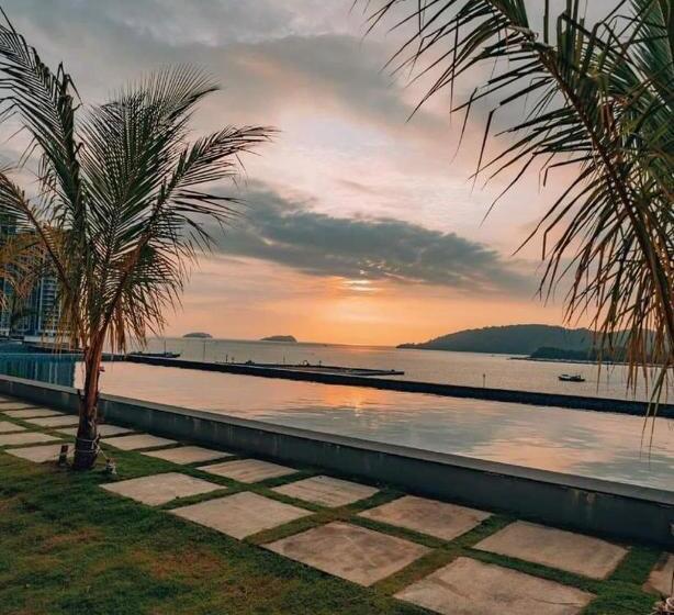Jesselton Quay By The Vacation Stay
