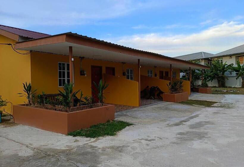 모텔 Alfa Roomstay