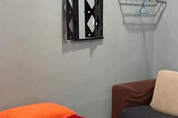 پانسیون Hj Hassan Guest House  Studio Unit