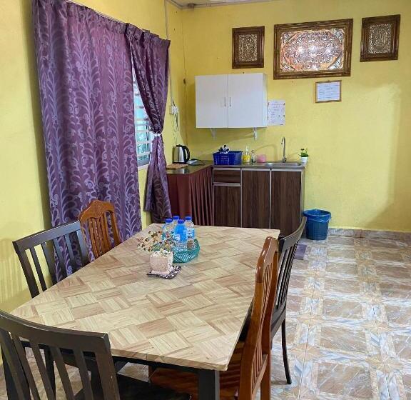 Пансион Teratak Tiga Homestay Padang Besar