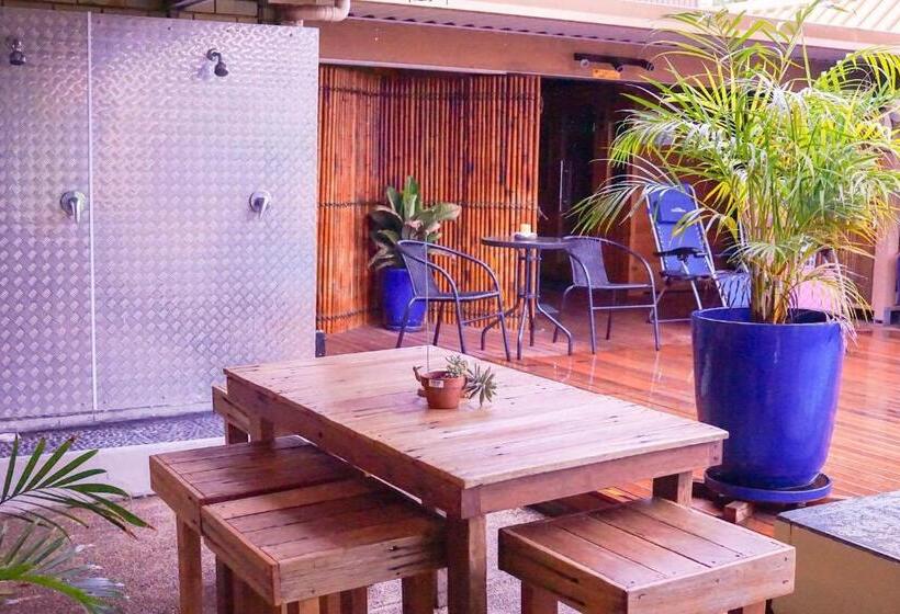 پانسیون The Edge Guest Rooms