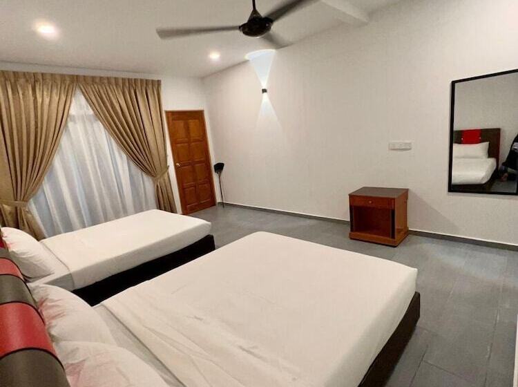 استراحتگاه Dumba Bay Tioman
