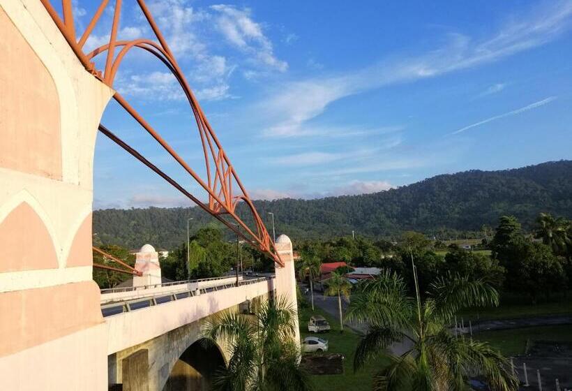 هاستل Teriang Village Inn