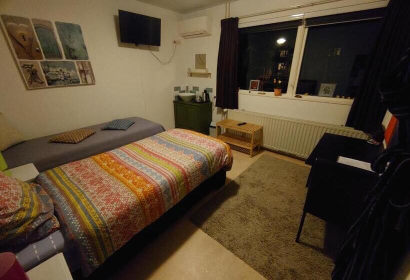 تختخواب و صبحانه Het Koekoeksnest Nieuwegein