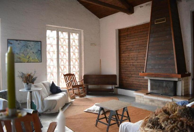 هتل Agriturismo Monte Pu