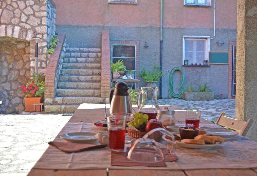 هتل Agriturismo Monte Pu